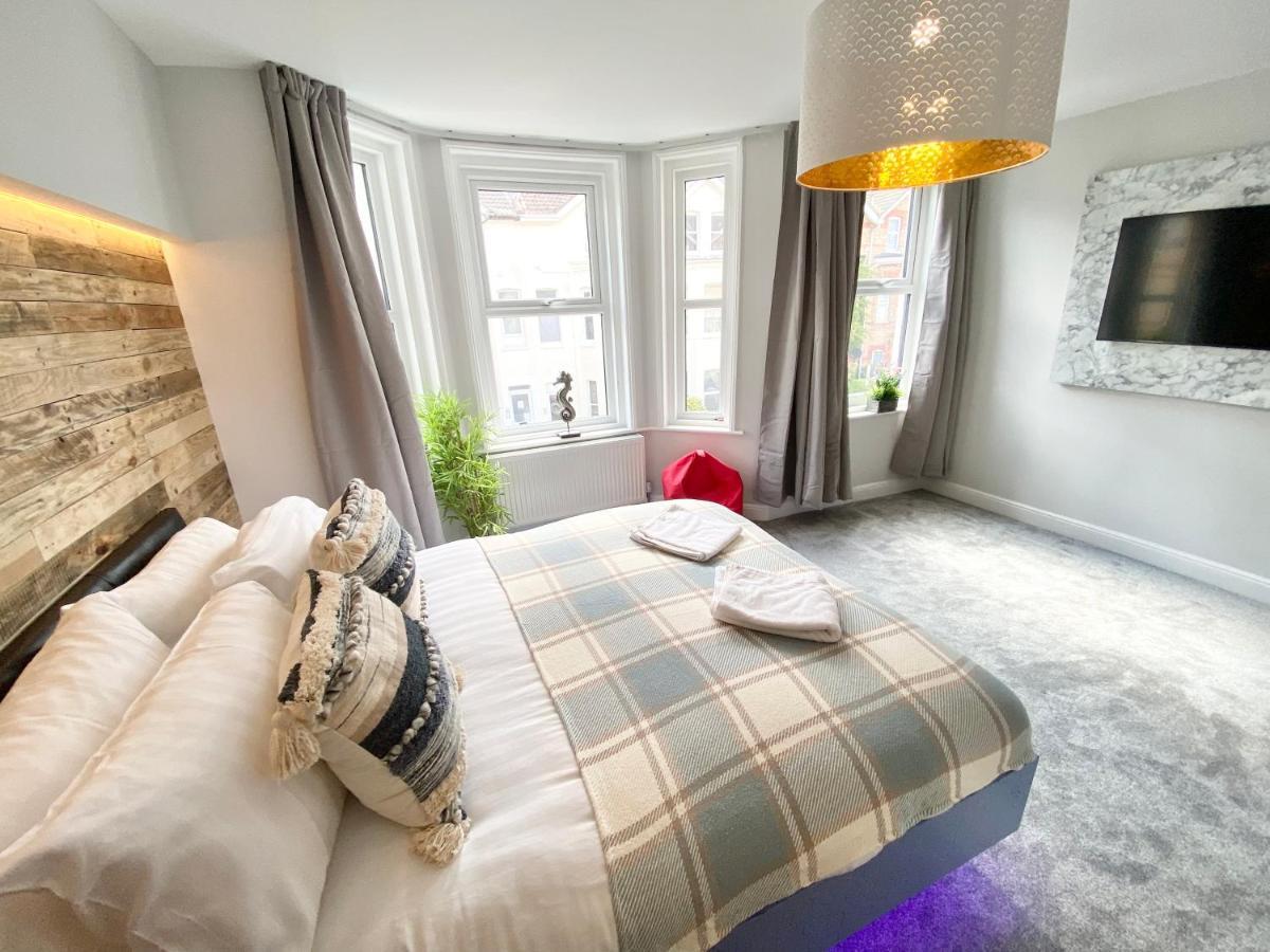 Cloud9 Guest House - By Coastline Retreats - Newly Renovated, Beautiful Ensuite Rooms Near Seafront In Town Centre, Netflix, Superfast Wifi, Communal Kitchen بورنماوث المظهر الخارجي الصورة