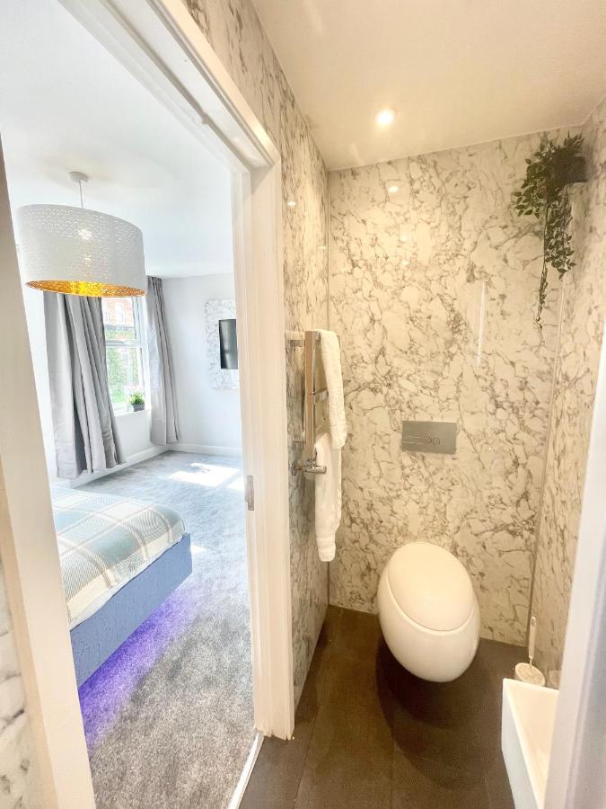 Cloud9 Guest House - By Coastline Retreats - Newly Renovated, Beautiful Ensuite Rooms Near Seafront In Town Centre, Netflix, Superfast Wifi, Communal Kitchen بورنماوث المظهر الخارجي الصورة